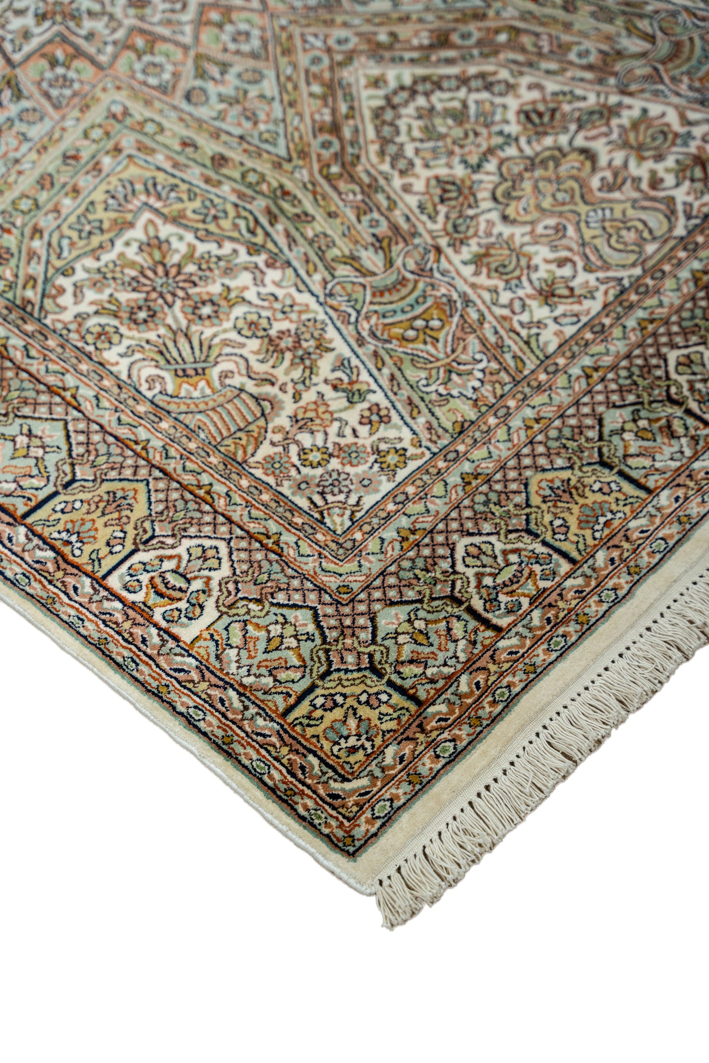 Gumbad cream selyemszőnyeg, 125x190 cm