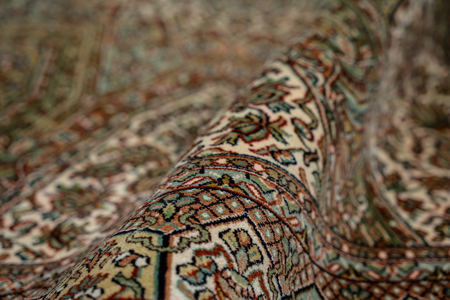 Gumbad cream selyemszőnyeg, 125x190 cm