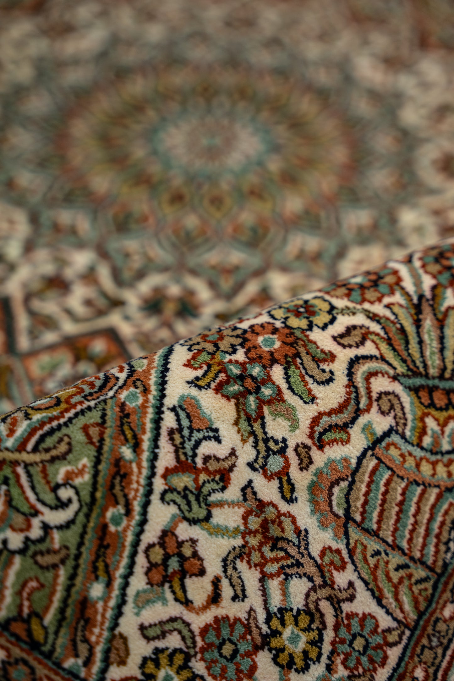 Gumbad cream selyemszőnyeg, 125x190 cm