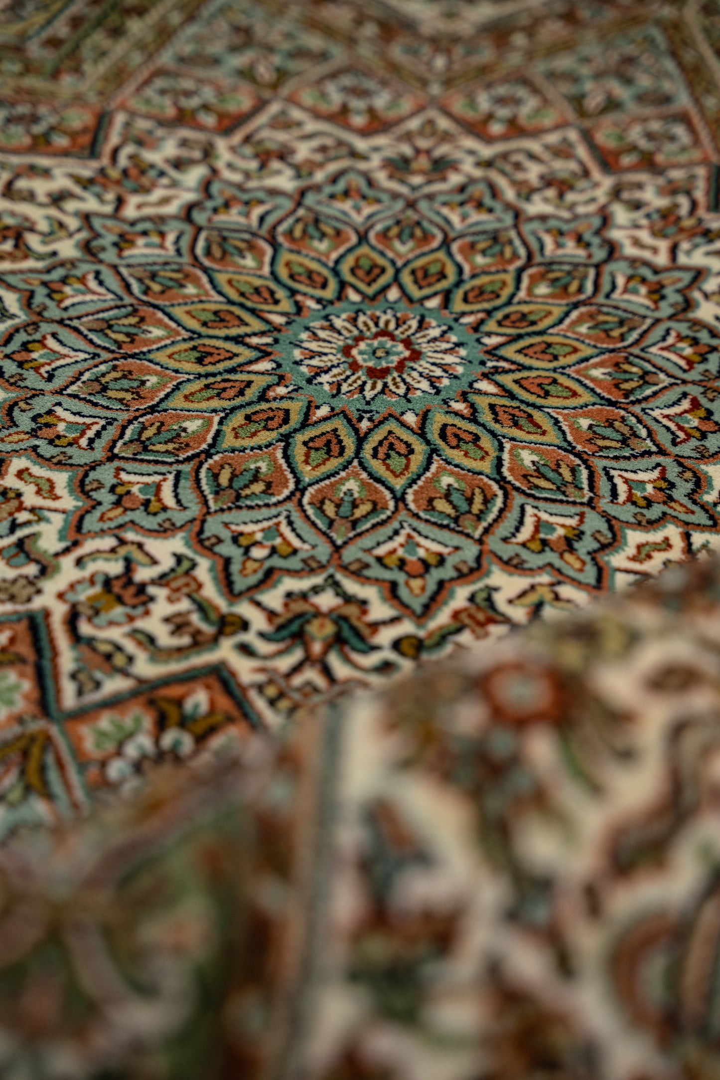 Gumbad cream selyemszőnyeg, 125x190 cm