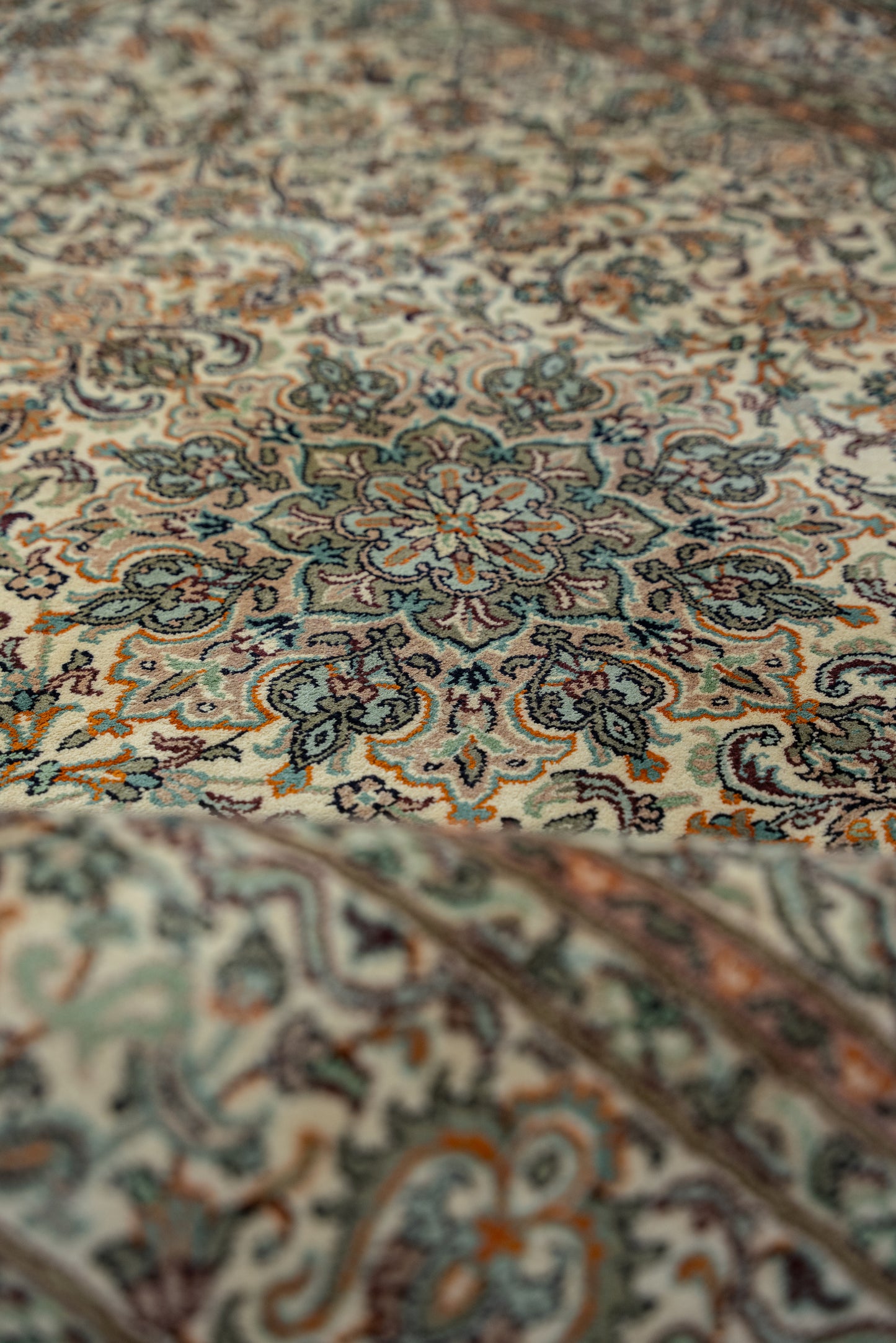 Kashan cream selyemszőnyeg, 126x183 cm