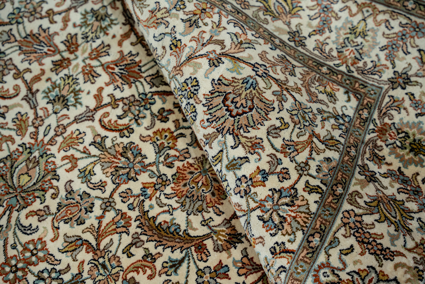 A.O. cream selyemszőnyeg, 126x188 cm