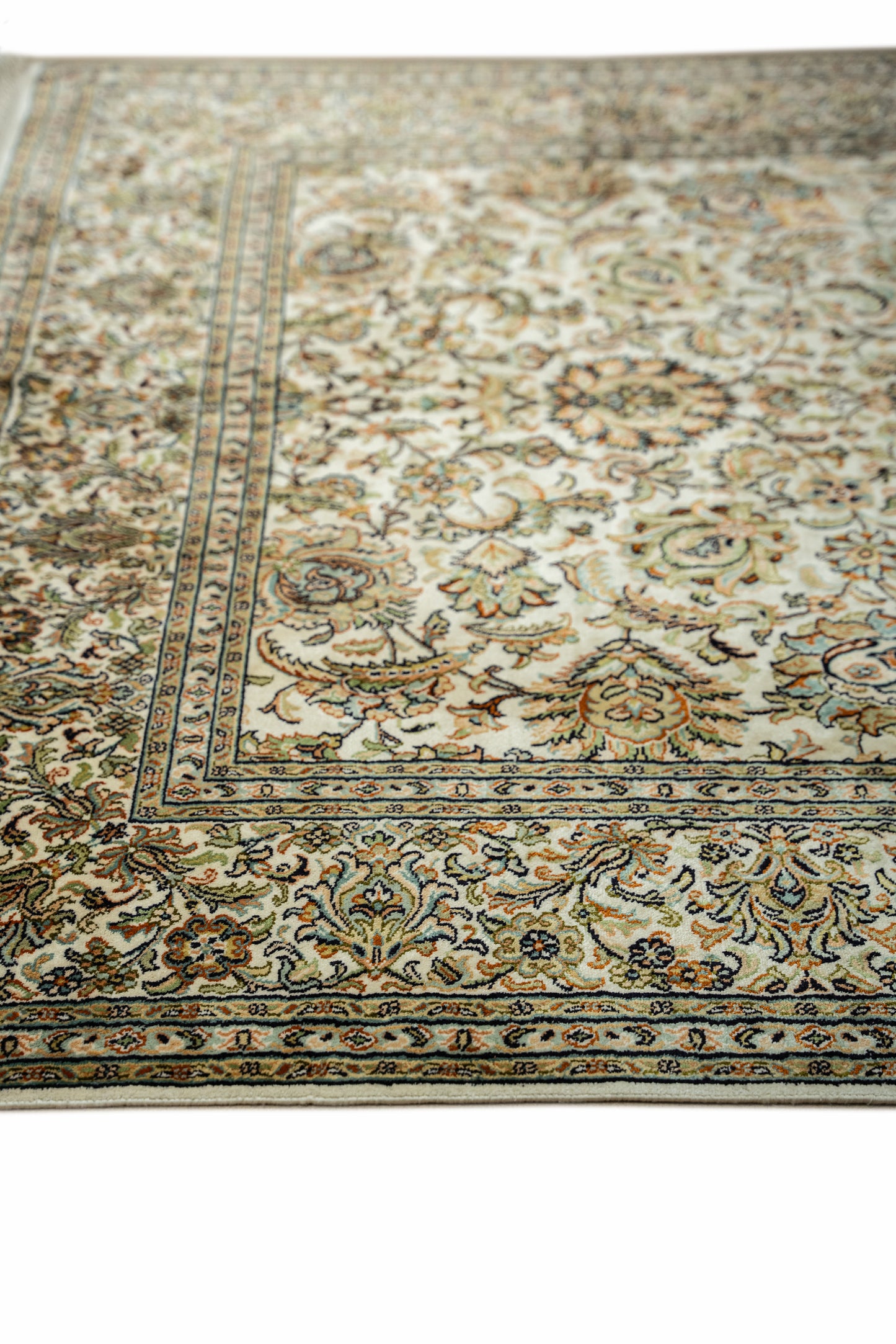 A.O. cream selyemszőnyeg, 169x245 cm