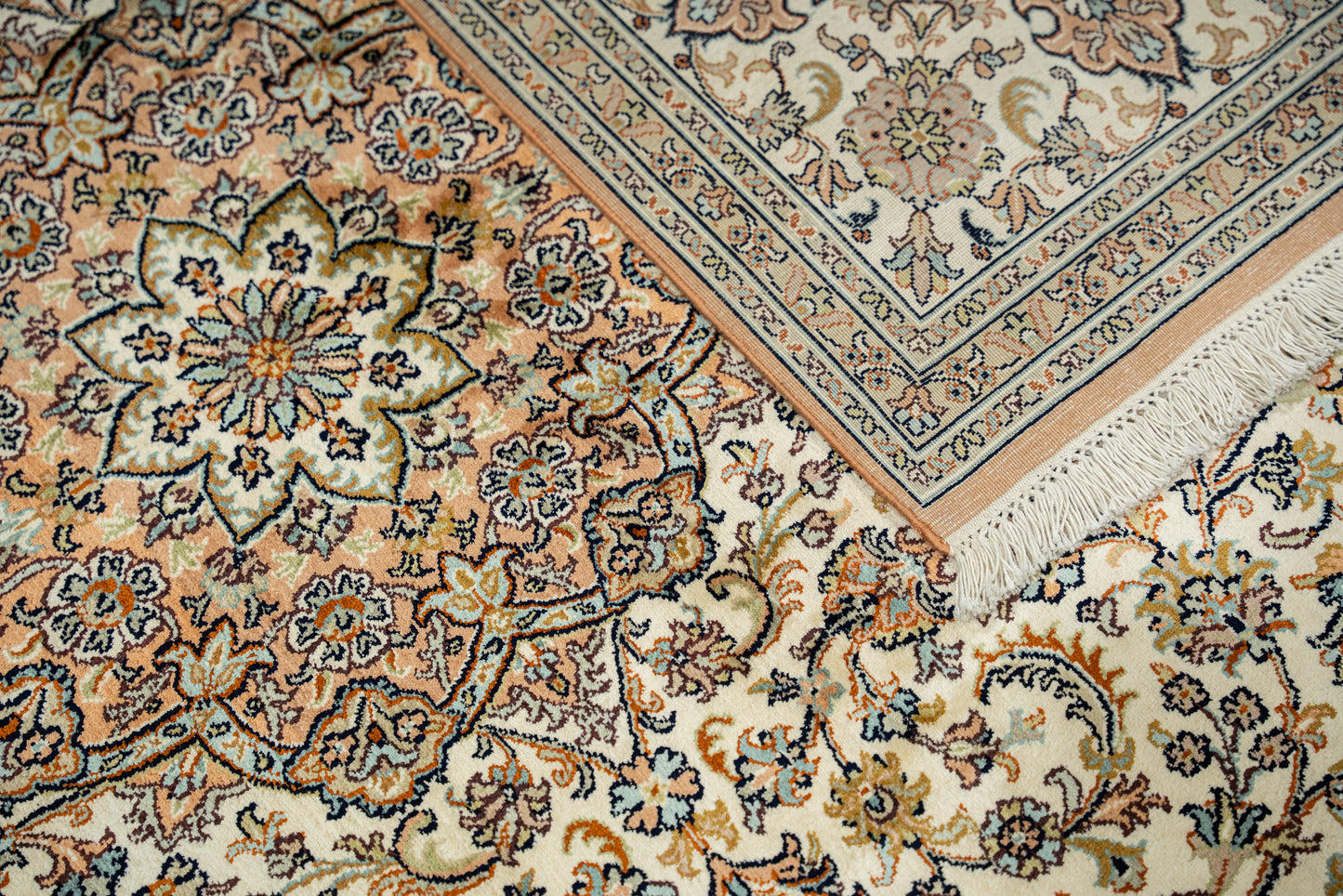 Kashan cream selyemszőnyeg, 164x257 cm