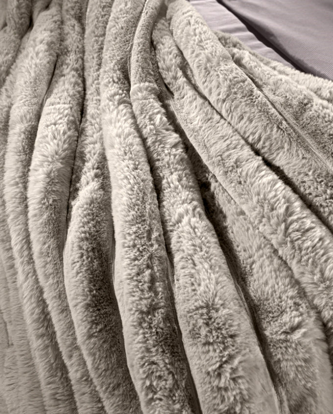 Guy Laroche St. Moritz mink ágytakaró - Leguan Exclusive - Guy Laroche -