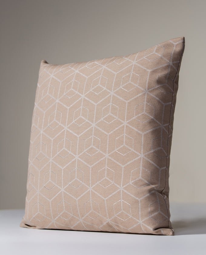 Joop! Dice beige díszpárna 40 x 40 cm - Leguan Exclusive - Joop! -