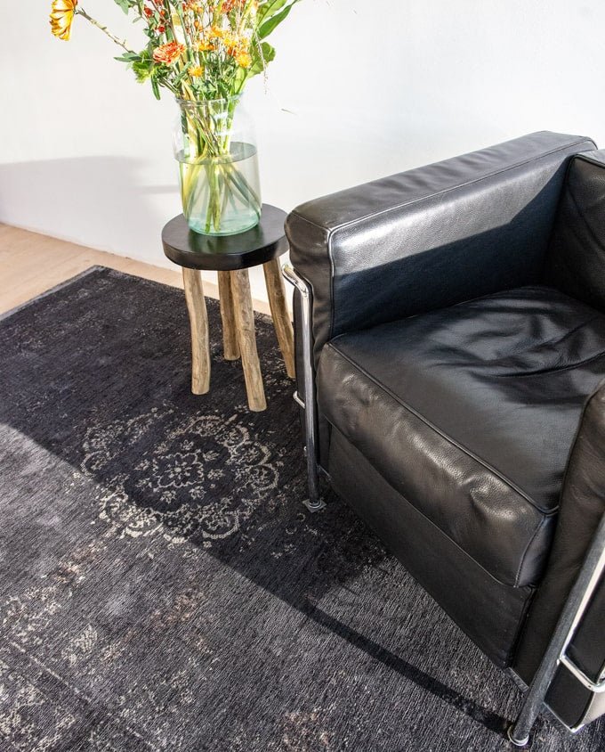 Louis De Poortere Medallion 8263 mineral black vintage szőnyeg - Leguan Exclusive - Louis De Poortere - 80 x 150 cm