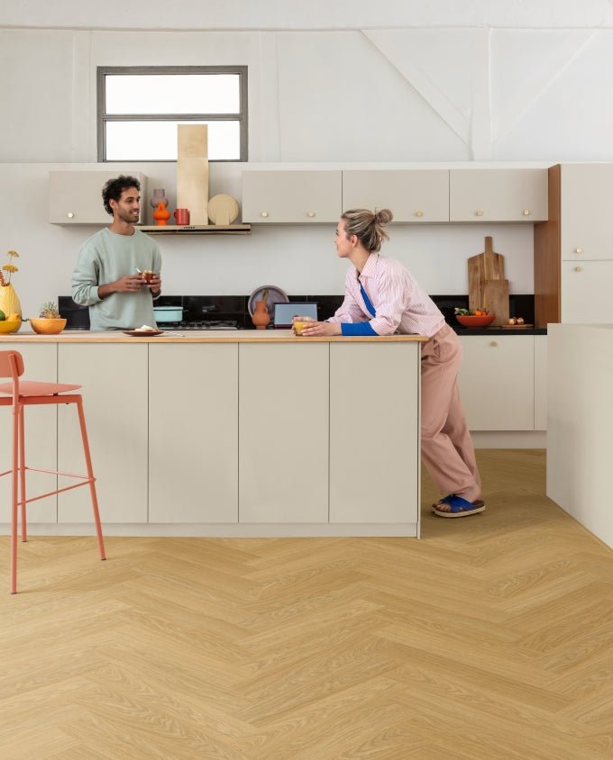 Quick Step Ciro AVHBU40360 mézszínű tölgy vinyl - Leguan Exclusive - Quick Step -