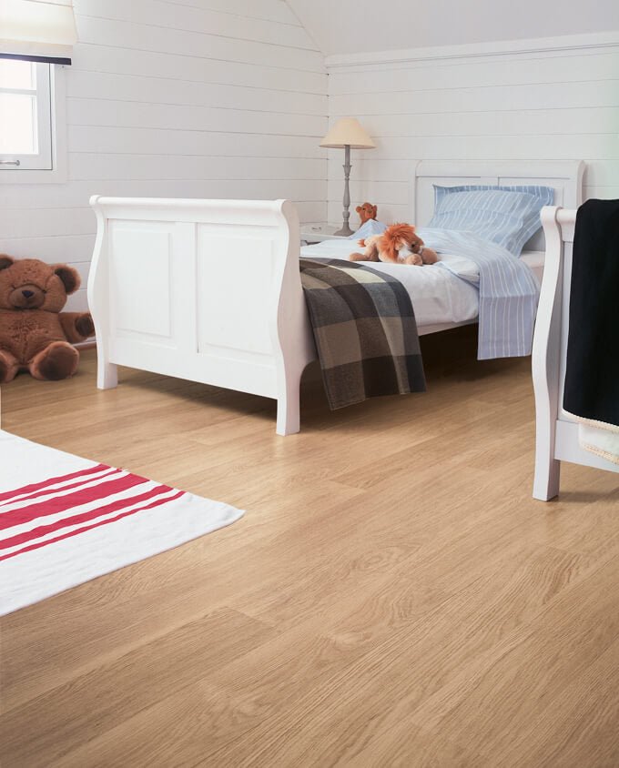 Quick - Step Eligna 915 fehérített lakkozott tölgy deszkák laminált padló - Leguan Exclusive - Quick Step -