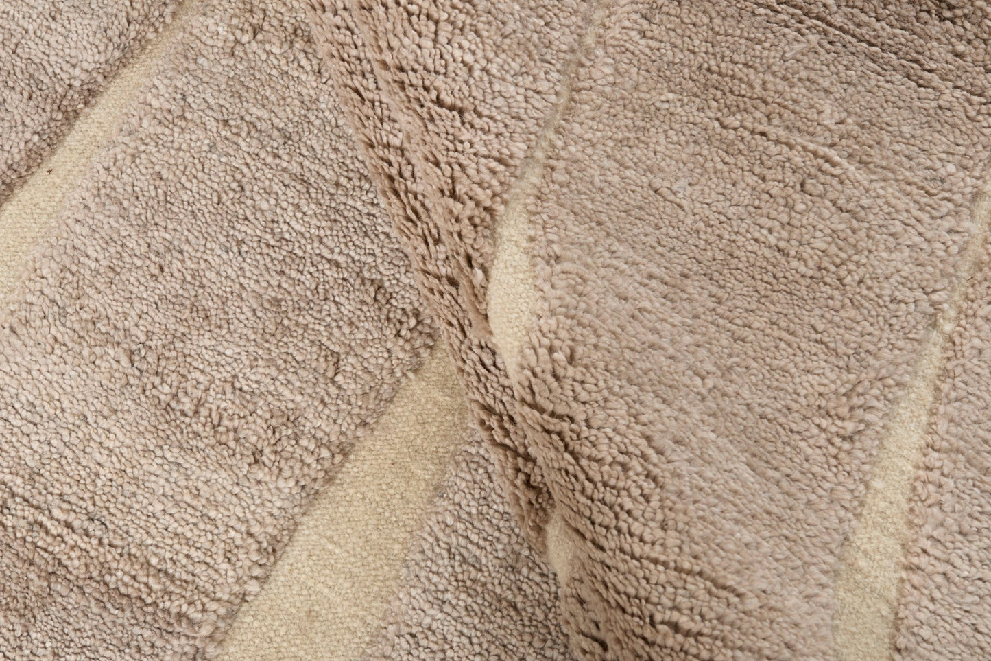 Rezas Landscape Stream Beige - Leguan Exclusive - Rezas - 60 x 90 cm