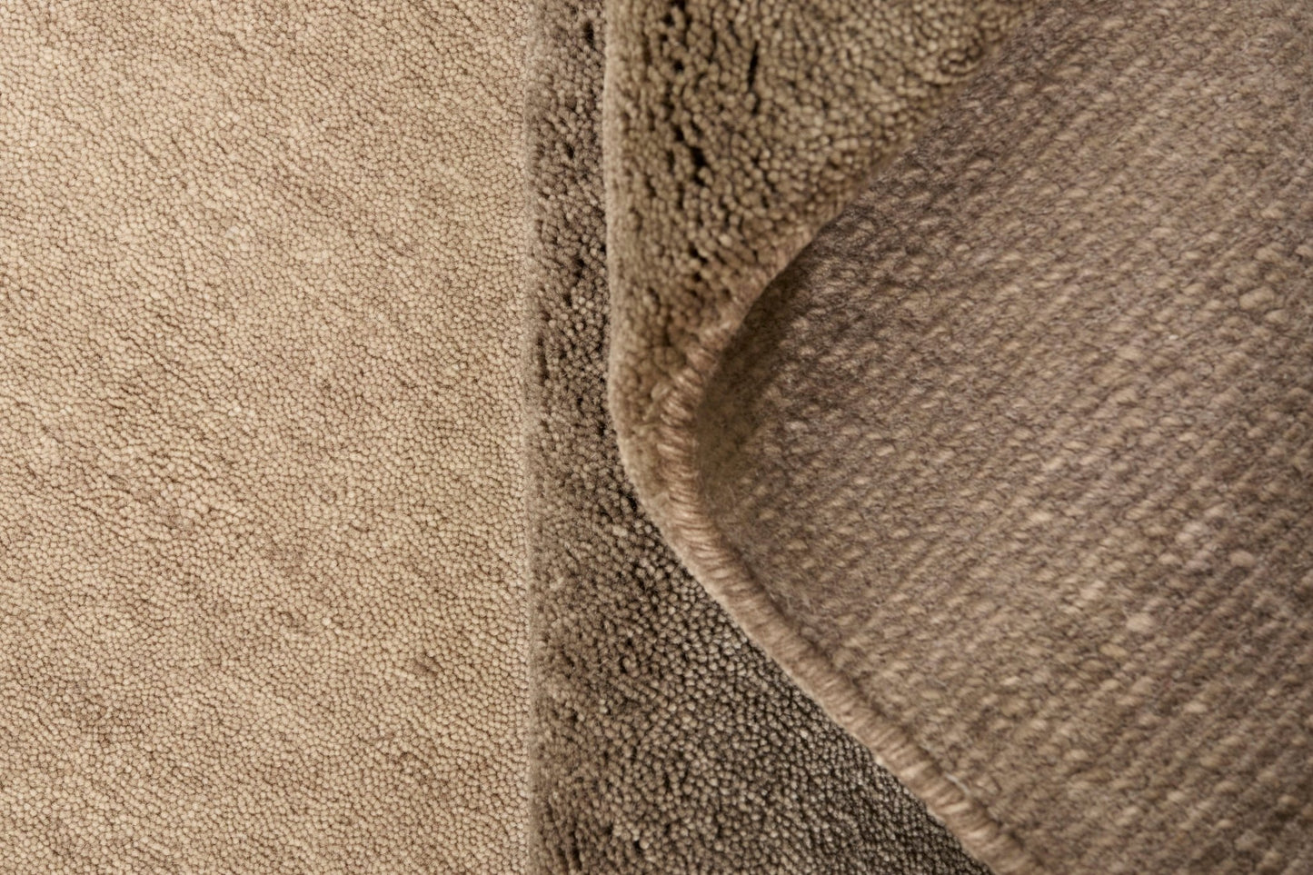 Rezas New Age Runway Beige - Leguan Exclusive - Rezas - 60 x 90 cm