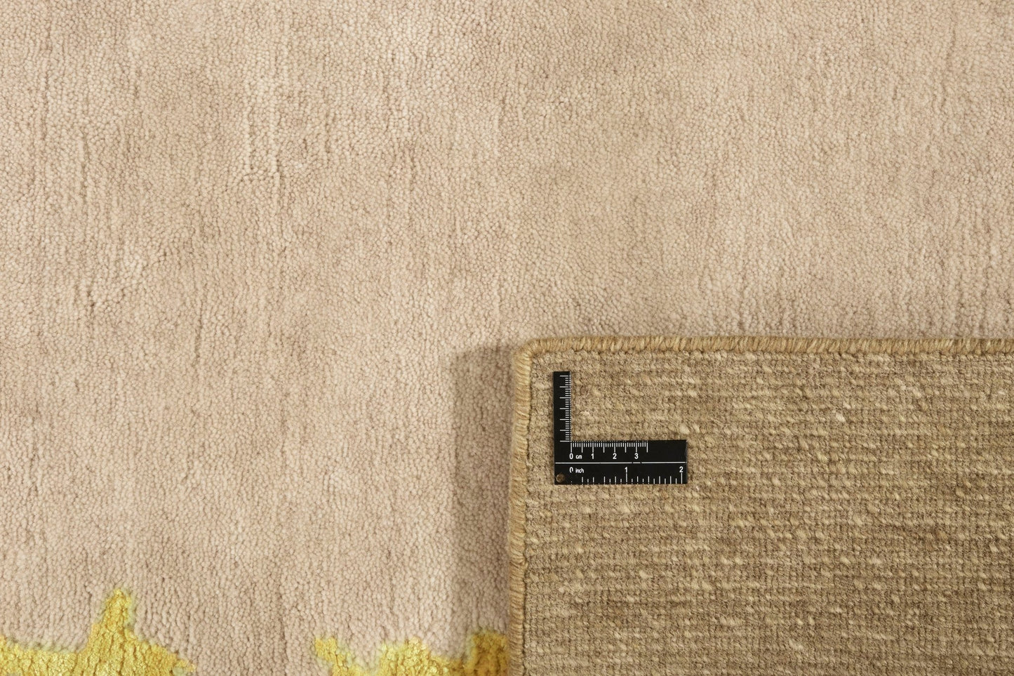Rezas New Age Runway Yellow - Leguan Exclusive - Rezas - 60 x 90 cm