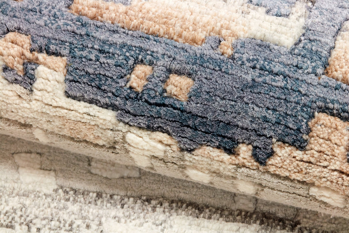 Rezas Temptation Ivory/Gray - Leguan Exclusive - Rezas - 60 x 90 cm