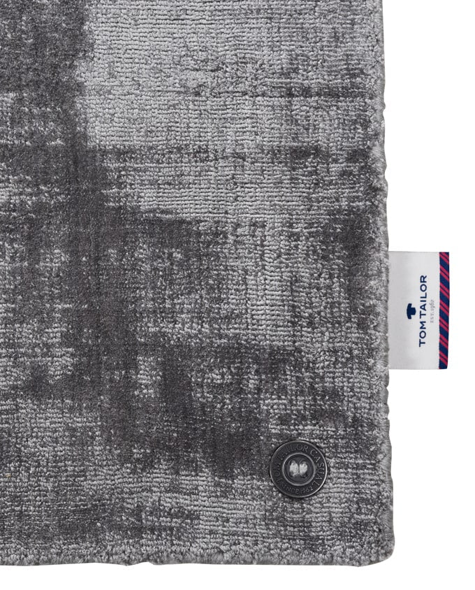 Tom Tailor Shine uni 650 grey viszkóz szőnyeg - Leguan Exclusive - Tom Tailor - 50 x 80 cm
