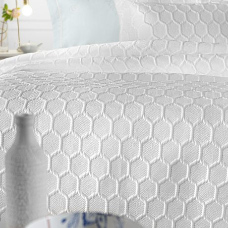 Guy Laroche Hive white Ágytakaró szettben