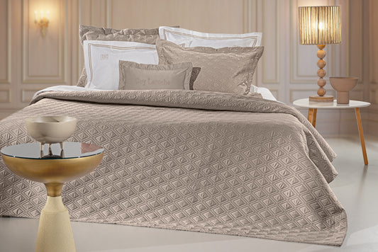 Guy Laroche Honour taupe Ágytakaró szettben