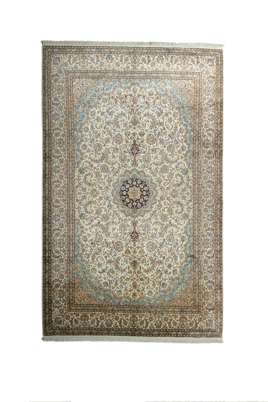 Kashan cream selyemszőnyeg, 211x316 cm