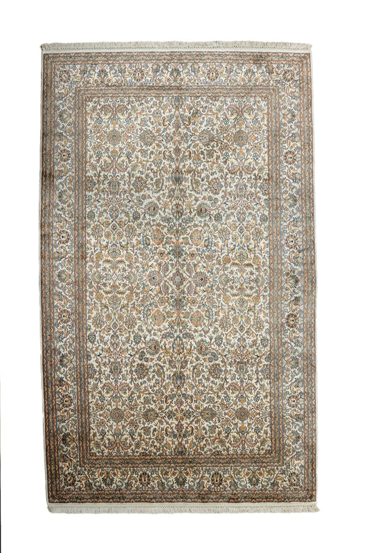 A.O. cream selyemszőnyeg, 183x271 cm