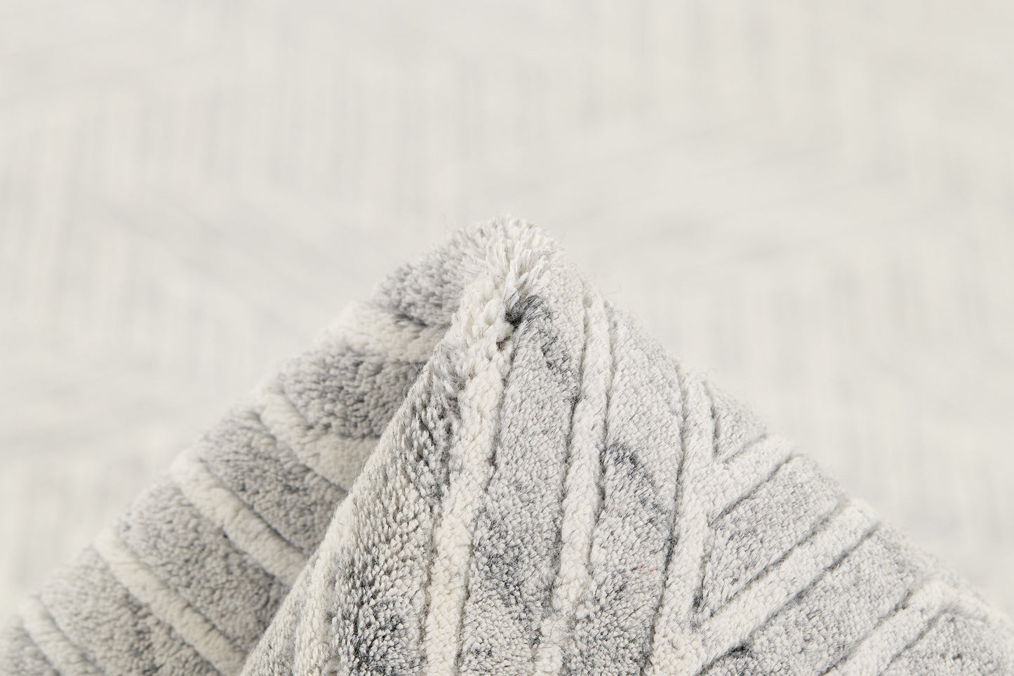 Rezas Companion Beige Grey