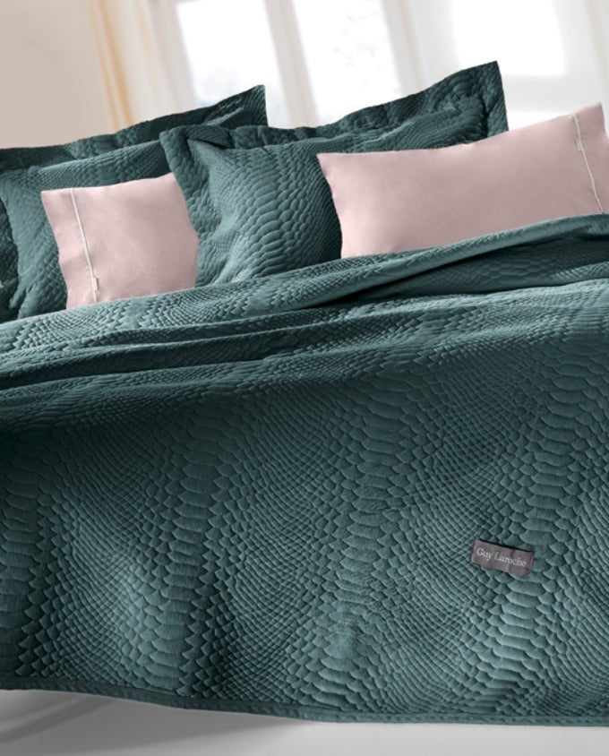 Guy Laroche Capsule emerald 1+1 ágytakaró szett - Leguan Exclusive - Guy Laroche - 1 db 160 x 220 cm, 1 db 50 x 70 cm